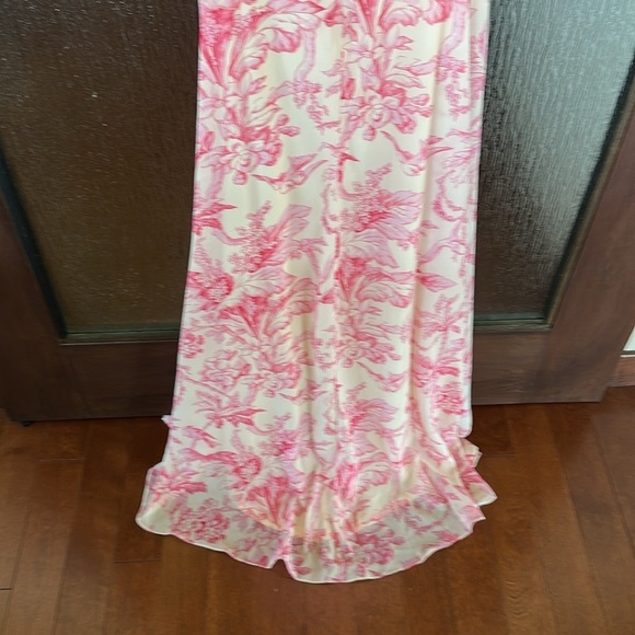Mac Duggal Anthropologie Floral Printed Ruffle Shoulder Lace Up Gown size 2. - Picture 16 of 17